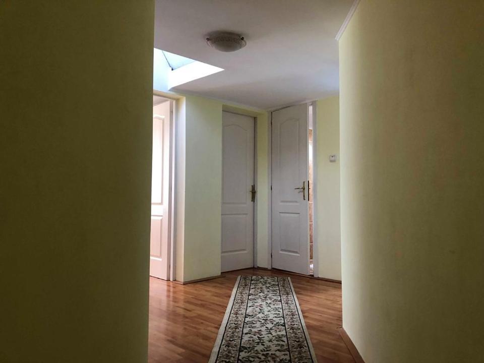 Balazs Vendeghaz Aparthotel Lupeni  Εξωτερικό φωτογραφία