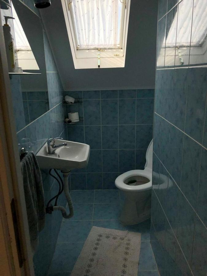 Balazs Vendeghaz Aparthotel Lupeni  Εξωτερικό φωτογραφία